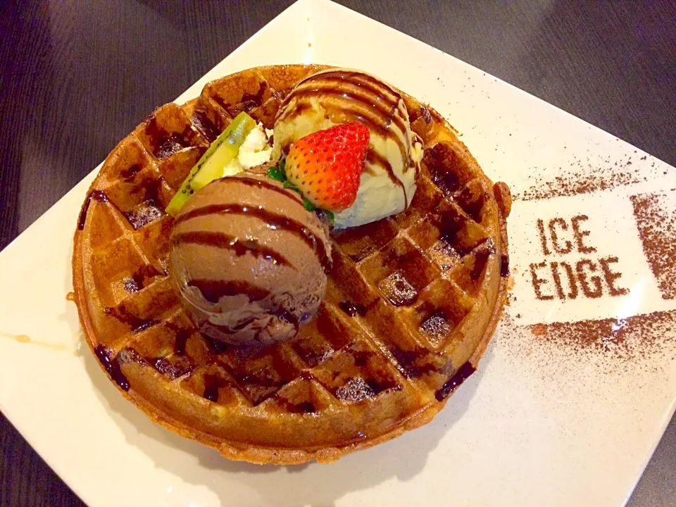 Ice cream waffle|Ellaさん