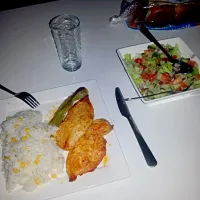 chicken, rice and salad.|tanyaさん