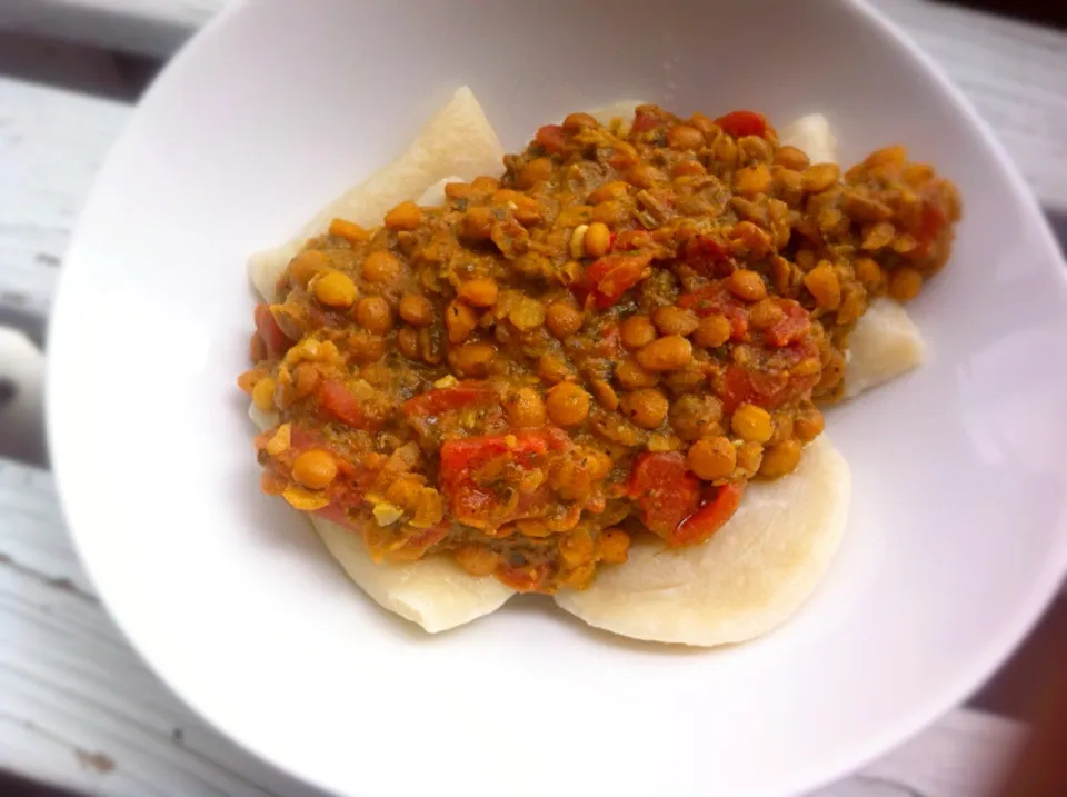 Spicy Basil Cilantro Lentils over Potato and Onion Perogies.|T.E.Dennisさん