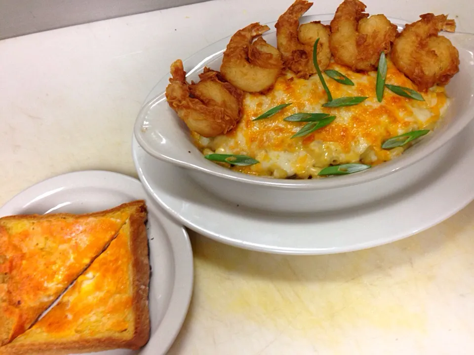 Beer Battered Shrimp w/Seafood Mac n Chz|Chef Ampさん