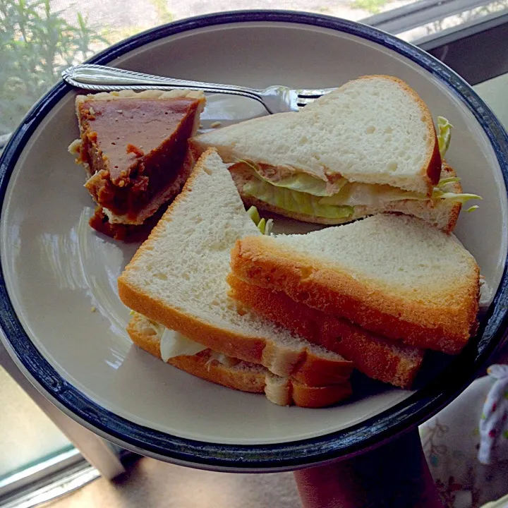 Tuna Sandwich and Potato Pie|Kate Lucasさん