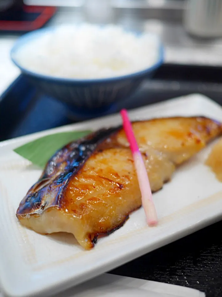 本さわら酒粕白味噌定食|イノウエシンゴさん