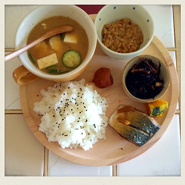 白米☆冷や汁☆鯖の味噌煮☆かぼちゃの甘煮☆納豆☆梅干し☆ひじき煮(•⚗ั౪⚗ั•)|とまこ(*^o^*)さん