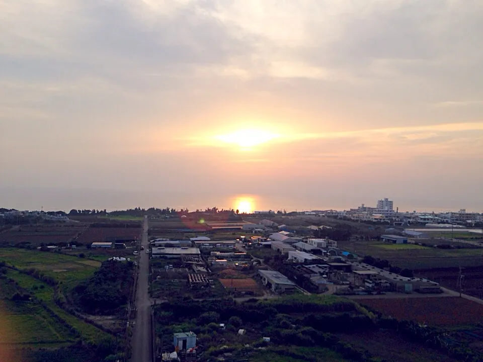 I know I know not food but still beautiful Okinawa sunset|Janine Dorseyさん