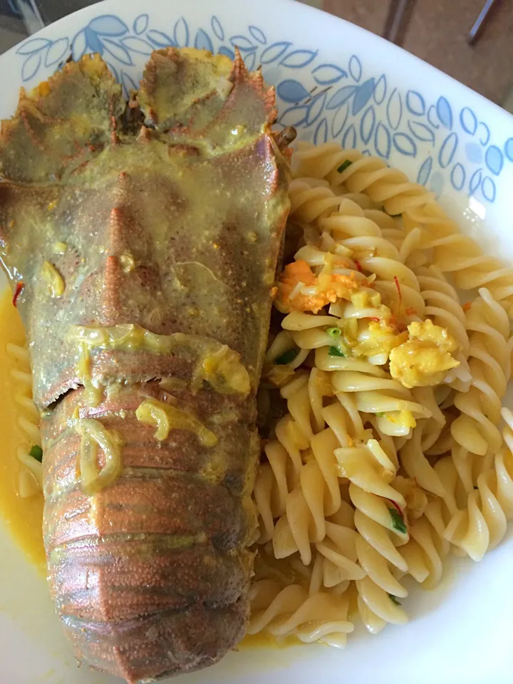 Crayfish pasta in saffron sauce|Ong Sor Fernさん