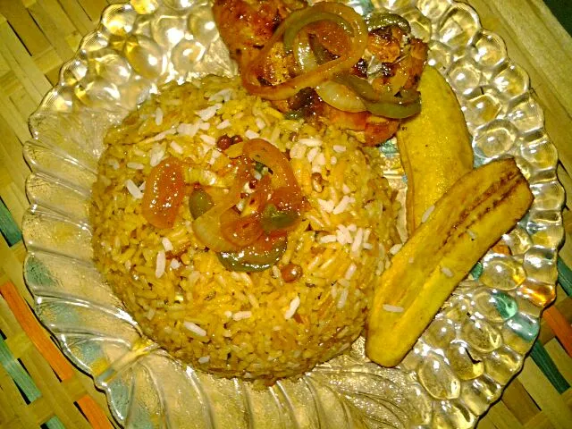 Arroz con refrito pollo y platano|Luis&LeidaGGさん