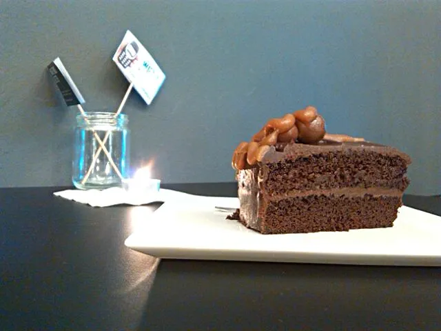 salted caramel chocolate cake|Li Yokeさん