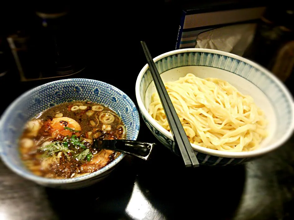 地元大井町・幸龍   焦がし葱醤油つけ麺|りくれんさん