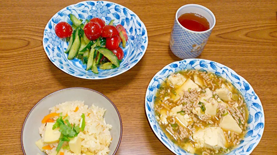 ・タケノコご飯
・肉豆腐
・キュウリとトマトの和え物|ようかんさん