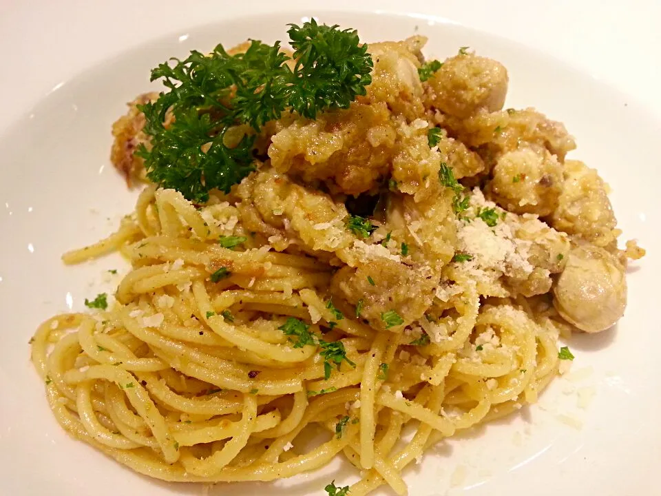 Wasabi soyu spaghetti with seared oysters|Alex Smooth @ Gourmet deli (Siam Paragon)さん