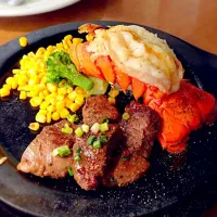 Snapdishの料理写真:Steak & lobster|Beate Weissenbergerさん