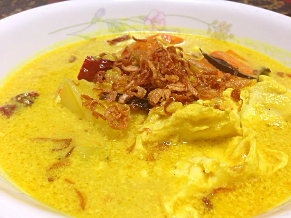 Dhal with Eggs in Coconut Milk|Mummy Masayuさん