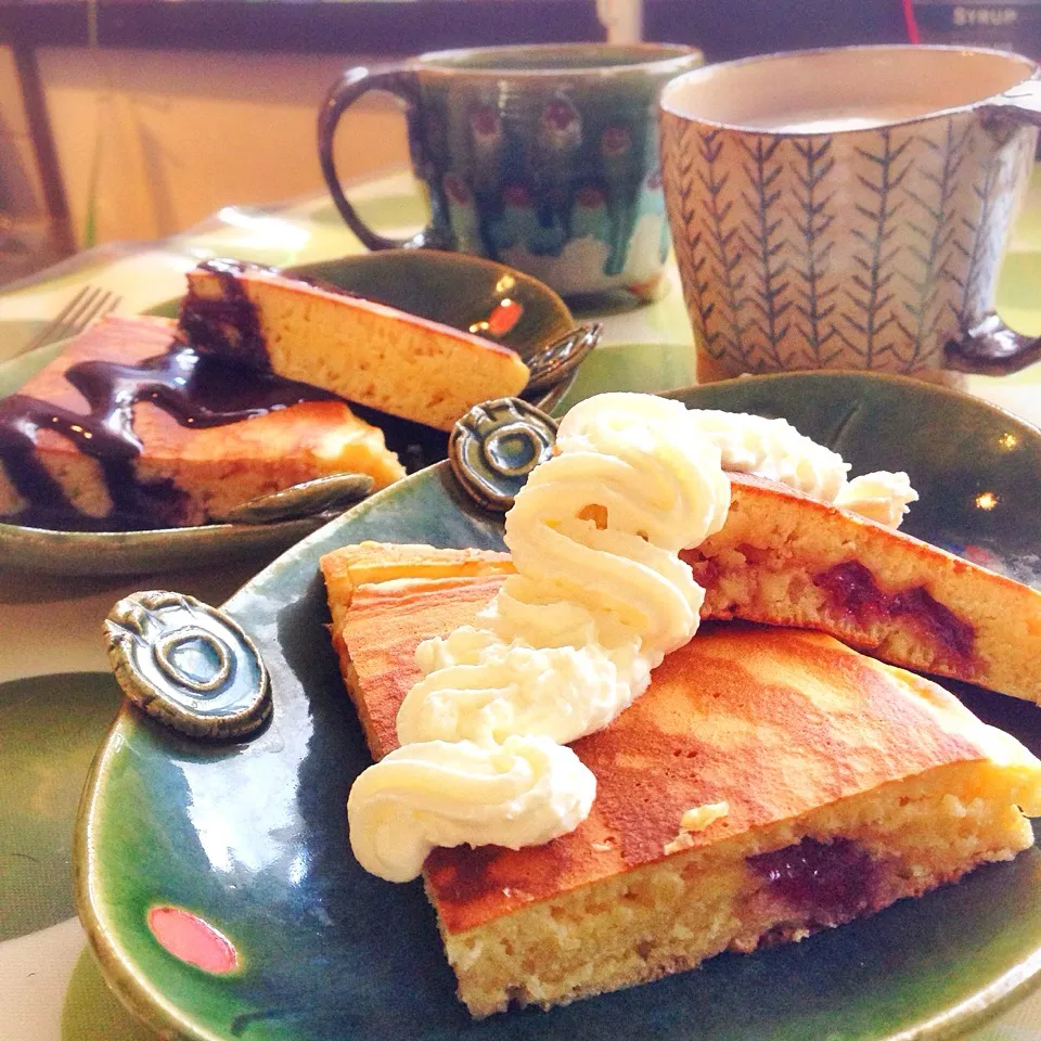 ばぁちゃんが作った苺ジャムで朝ごパンケーキがうましっŧ‹"ŧ‹"ŧ‹"ŧ‹"(๑´ㅂ`๑)ŧ‹"ŧ‹"ŧ‹"ŧ‹"|うさ爺さん