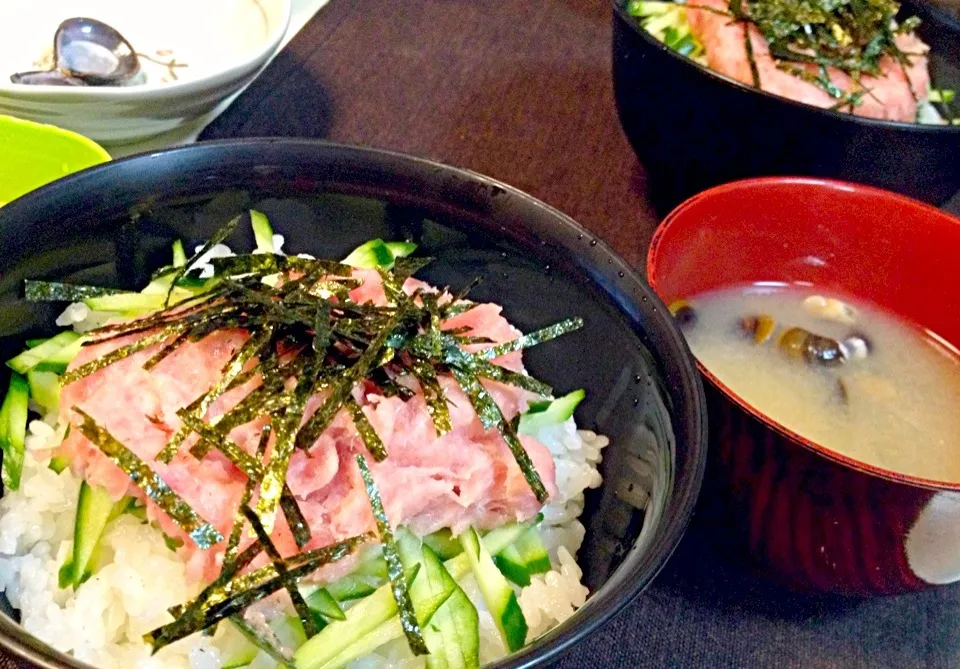 今夜はねぎとろ丼☆しじみ汁|ひかるんさん