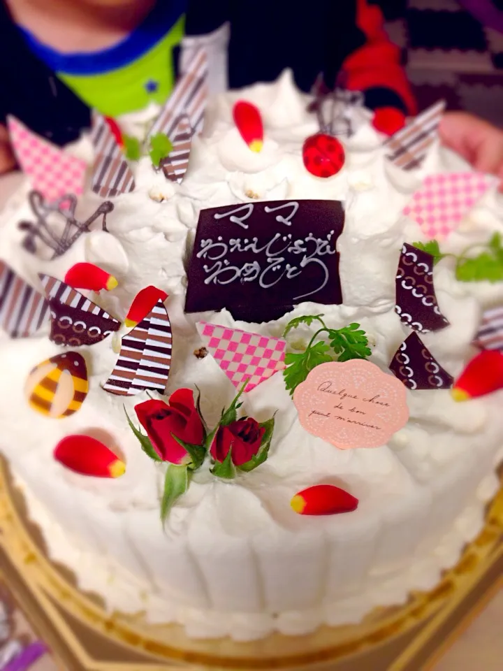 Snapdishの料理写真:誕生日ケーキ♥️|MEGUMIさん