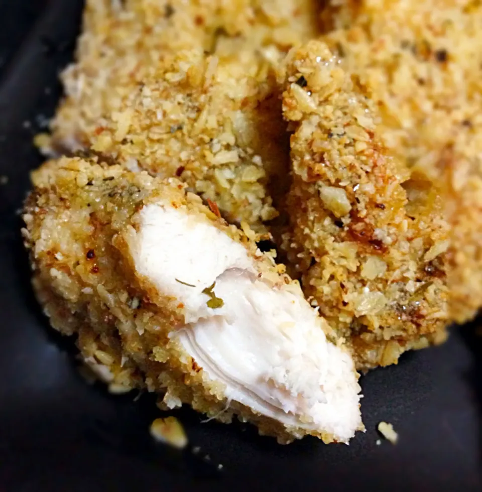 Snapdishの料理写真:Parmesan-oat-almond meal crusted chicken breast|coxiella24さん