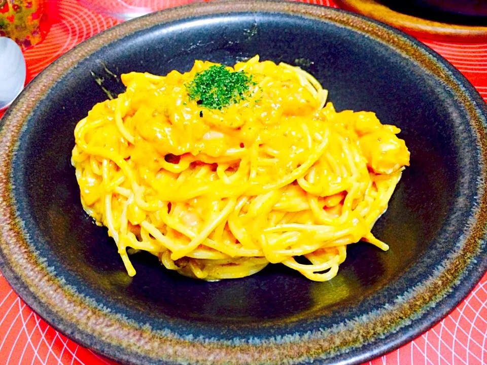 Snapdishの料理写真:海老とミートソースの生クリームパスタ|caliswangin0748さん