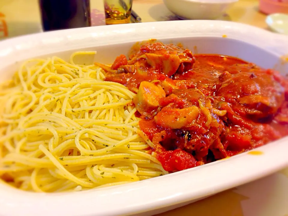 今日のパパパスタ【トマト煮込みハンバーグパスタ】|不動南平さん