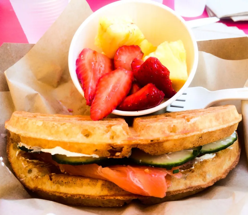 Smoked Salmon Belgian Waffle with Fruit from Bruxie's|sooprcoolchicaさん