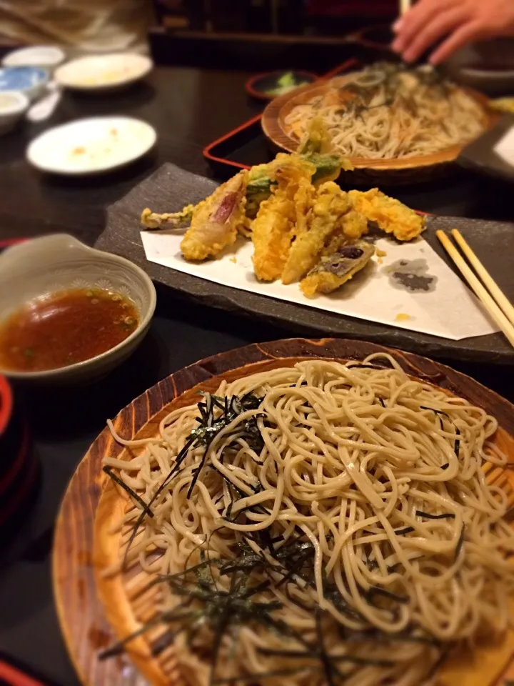 千葉県 安食の蕎麦屋、八郎治。運動の後の蕎麦は格別。地野菜の天ぷらがあう。日本酒も…|土屋幸治さん