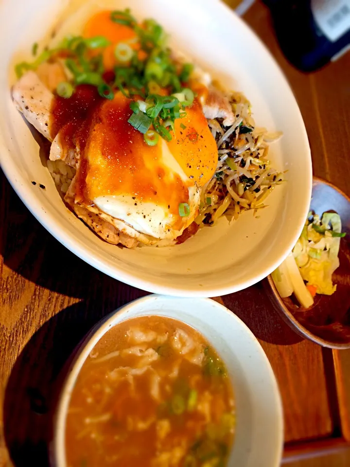 トンテキ卵飯|マチママさん