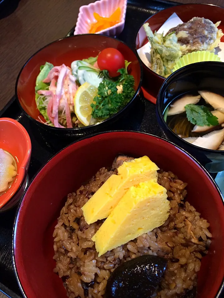 やまごはん 一汁一菜ランチ|ダンディ☆和田さん