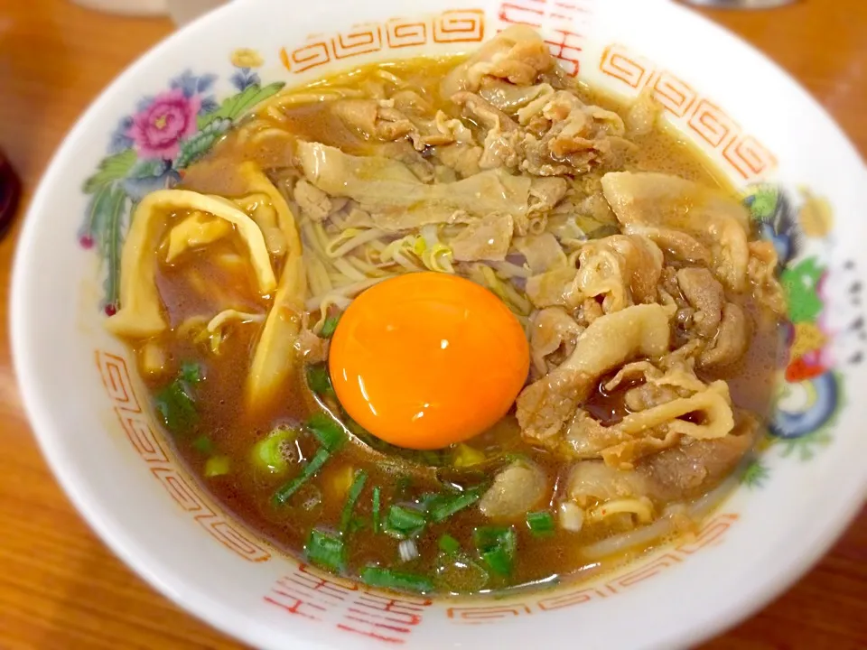 徳島ラーメン 石川 肉玉中華そば|マチママさん