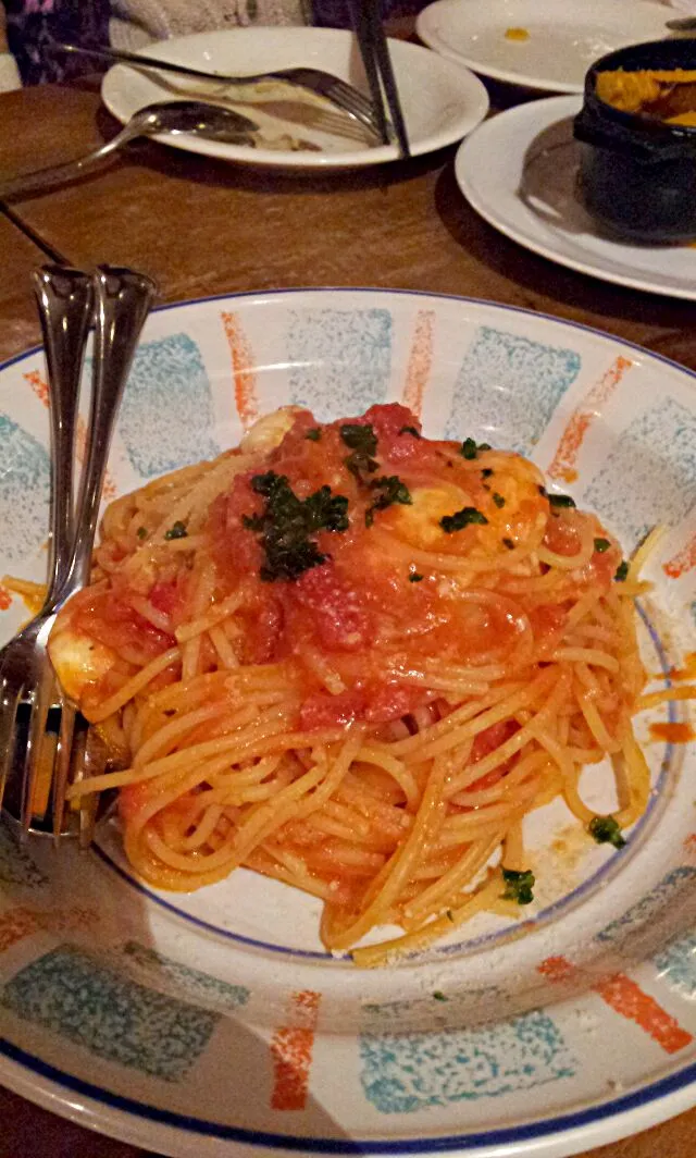 Snapdishの料理写真:イタリア産モッツァレラチーズのトマトソーススパゲティ  @PASSO 八ヶ岳|伊達亮さん