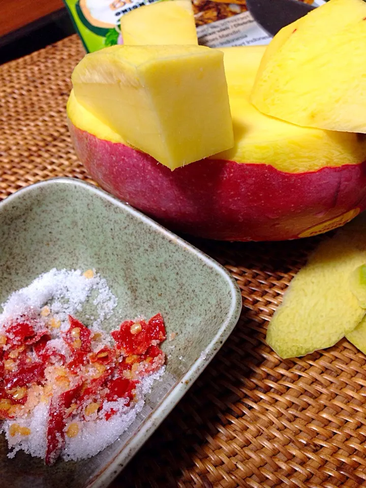 Mango & salt Thai chili|yeni kartikasariさん