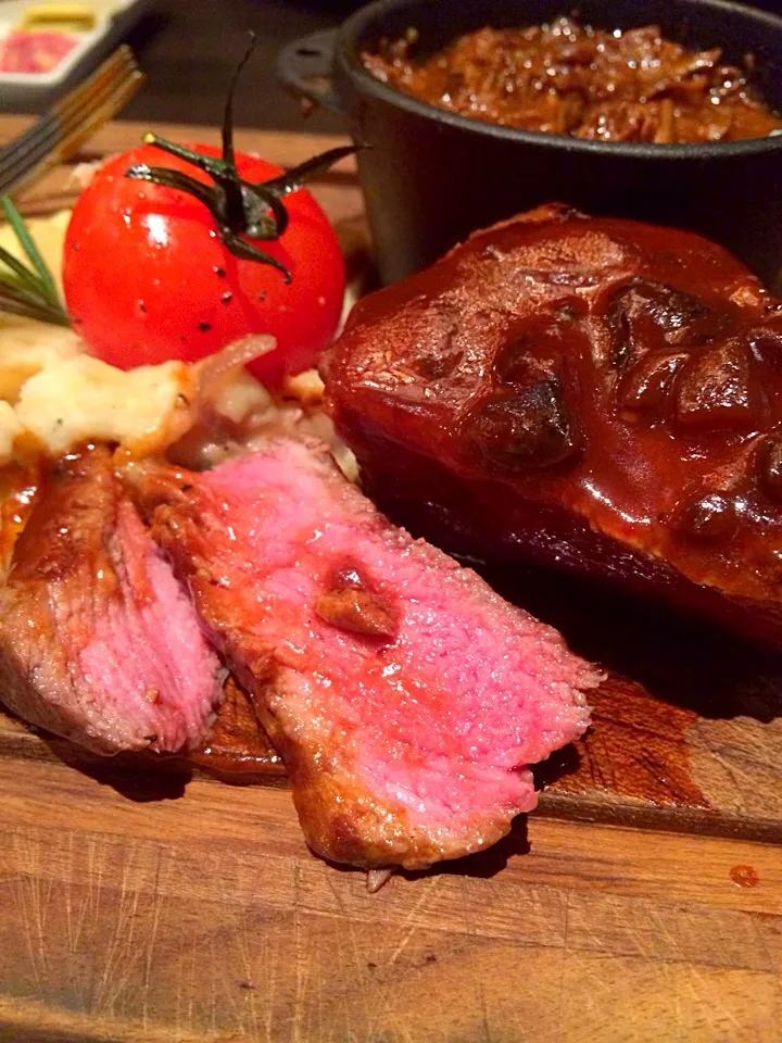 Chargrilled 200 days aged Stockyard sirloin and slowly braised blackened Wagyu brisket|prissyさん