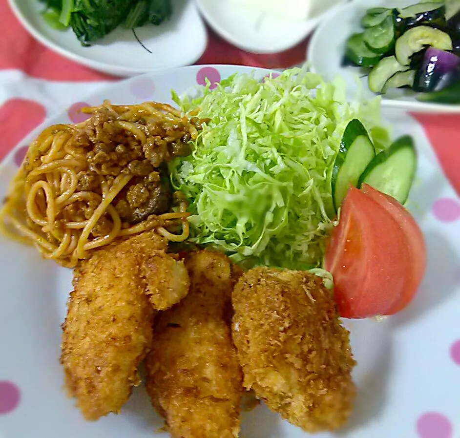 夕御飯☆昭和プレート(笑)チキンカツ他☆茄子と胡瓜の漬け物☆冷奴☆小松菜お浸し|maharo-pecoさん