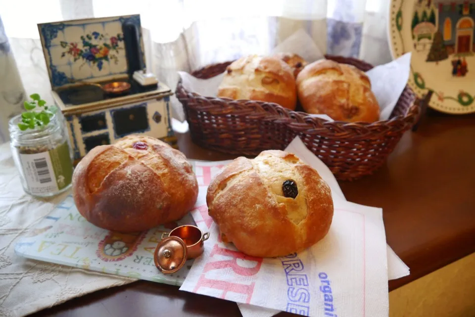 なおさんの料理 ドライフルーツとクリチの全粒粉パン|メイスイさん