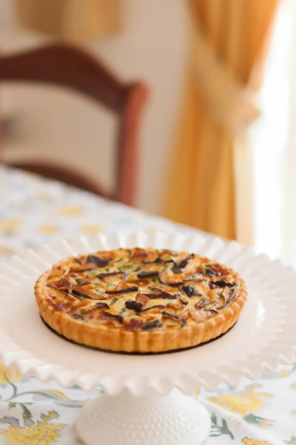 Snapdishの料理写真:Quiche with asparagus and shiitake|Sarah Mahoneyさん