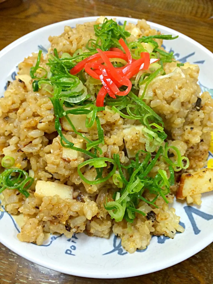 Snapdishの料理写真:玄米とホタテ柱の焼飯っ(^^)❗️男飯っ👍|Toru Satoさん