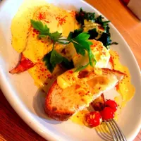 Snapdishの料理写真:Egg Benedict|Chainanaさん