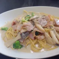 Snapdishの料理写真:クリームパスタ|ひとみさん