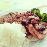 Steak, mushrooms, broccoli|Deanneさん