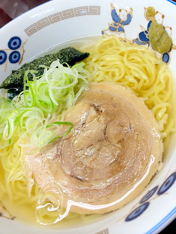 Snapdishの料理写真:鯛だし塩ラーメン(ゆず胡椒)|もにもにかさん