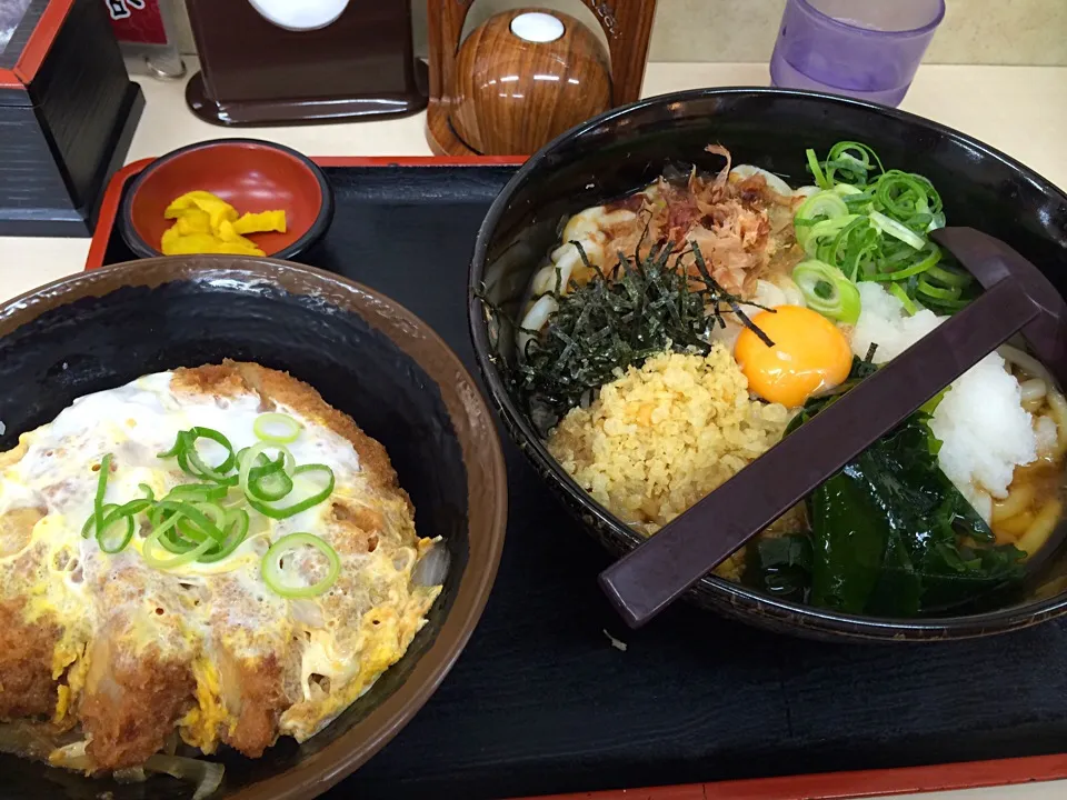 大分県、鳴門うどん錦町店|岩崎真造さん