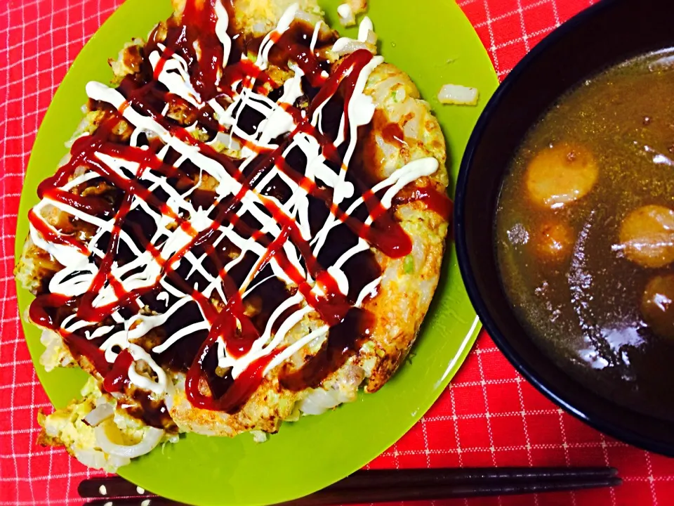 Snapdishの料理写真:ちゅるちゅるお好み焼き🌹カレースープ|◡̈⃝︎⋆︎*ヨッピーさん