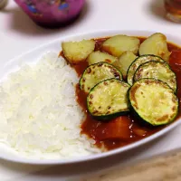 Snapdishの料理写真:トマトチキンカレー|nanae takedaさん