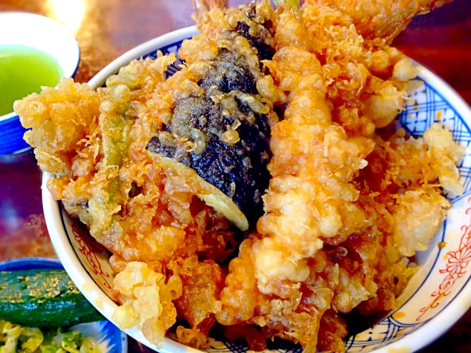 土手の伊勢屋で天丼日和|めりさん