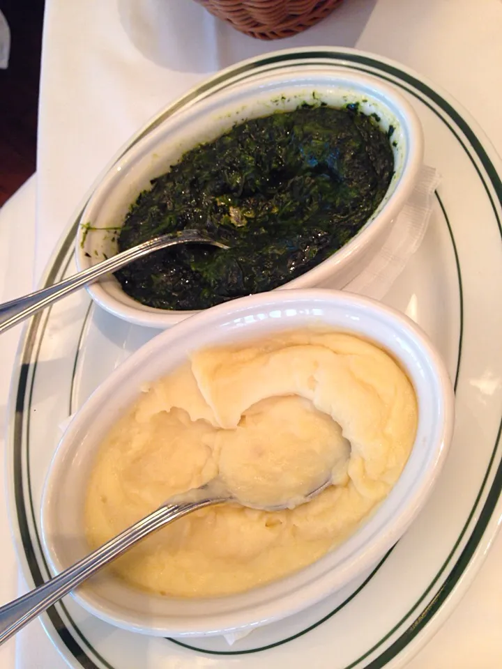 Spinach and hush potato|lavie ryouyaさん