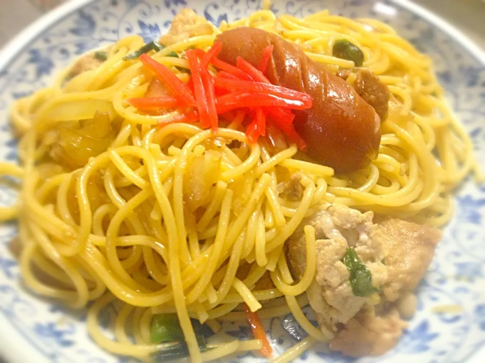 豚肉と野菜に、バイキングフランクの中華味パスタ。|shenhuaさん