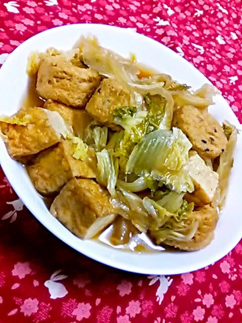 白菜と厚揚げ、がんもの煮物|猫田さん