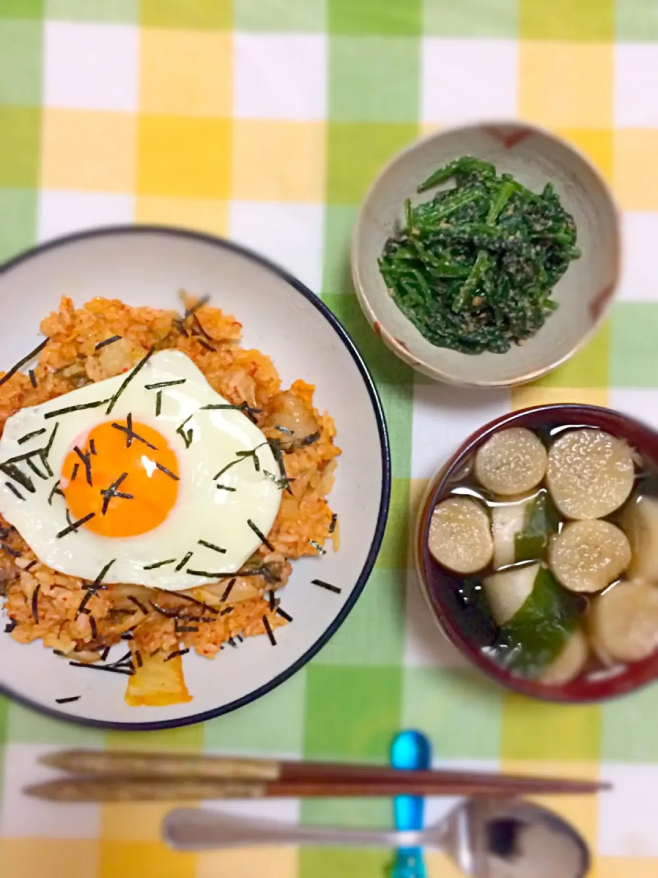 今日の夕飯。困った時のキムチチャーハン！|みきさん