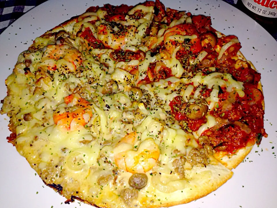 Seafood & Meat 50/50 Pizza♤|Atsuko Wendyさん