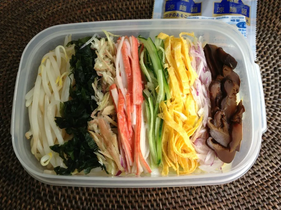 Snapdishの料理写真:中華涼麺弁当|*なおみん*さん