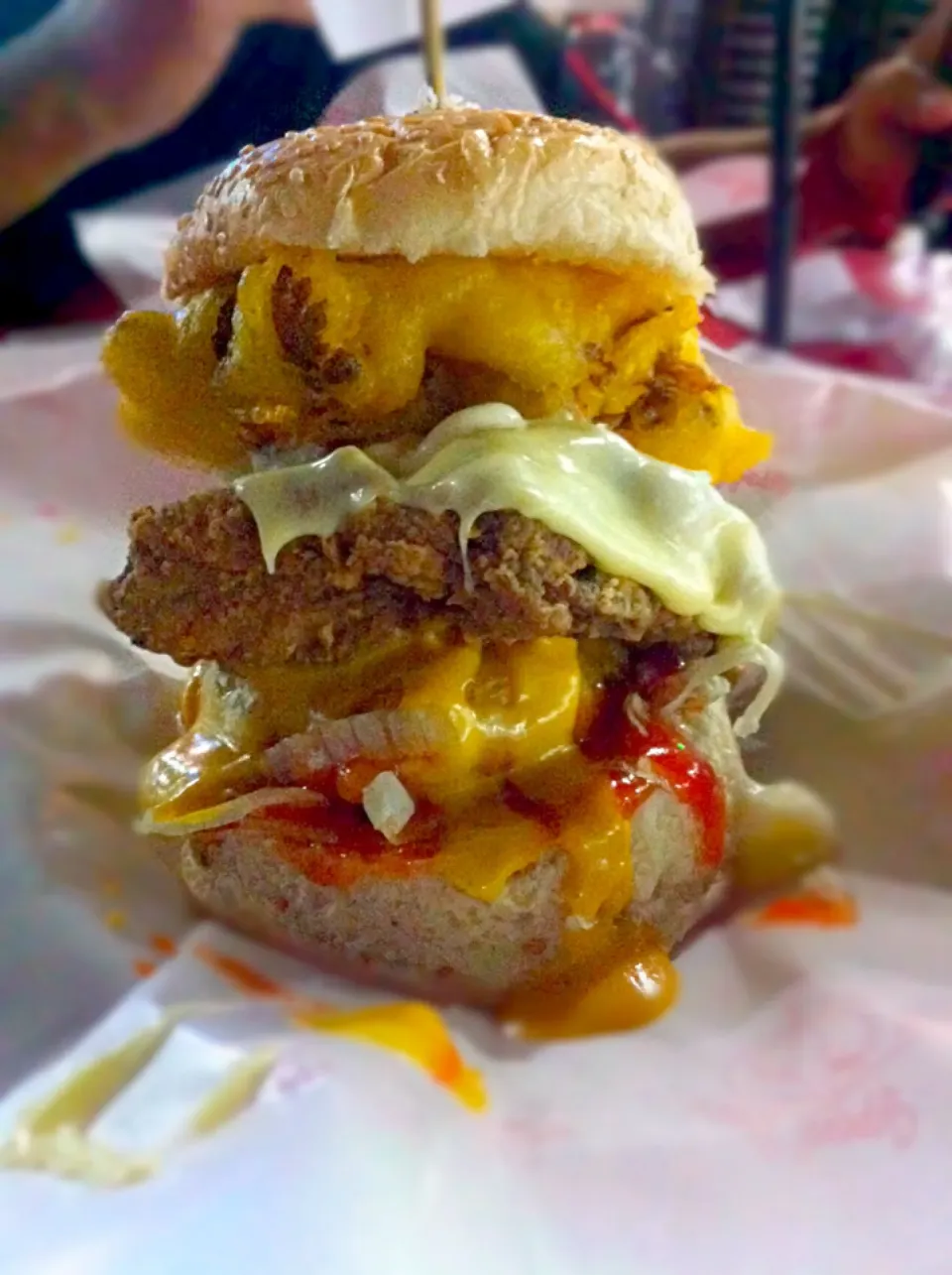 That what we call "burger bakar brother burn" MALAYSIA BOLEH!|Aizat Sharaniさん