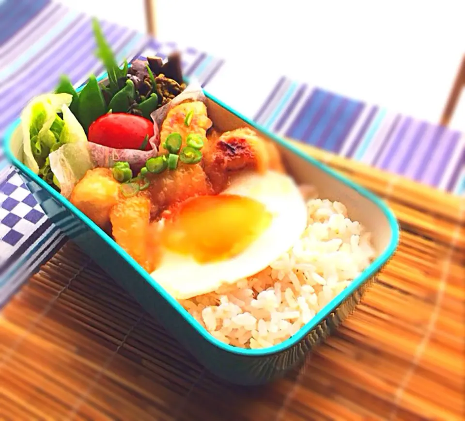 本日のお弁当  鶏肉のみぞれ煮丼目玉のせ|砂雪さん